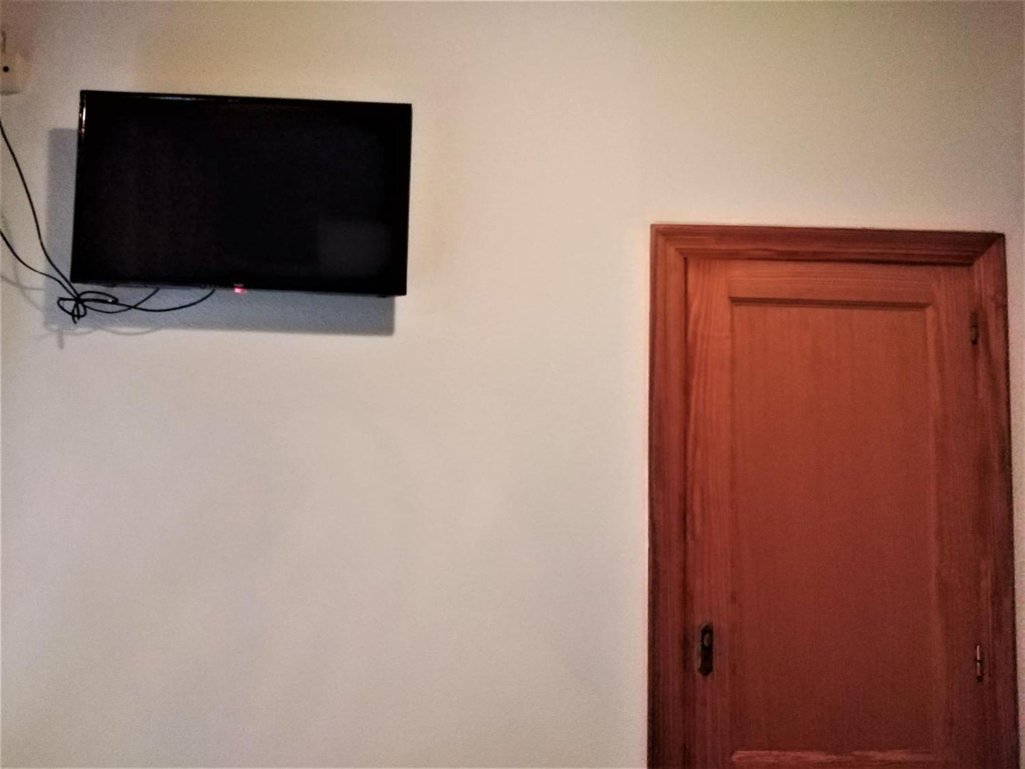 Vacansis Habitaciones De Hostal A Primera Linea De Playa En Кульера Экстерьер фото